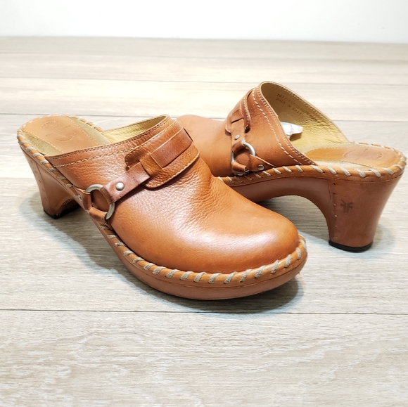 frye clogs and mules